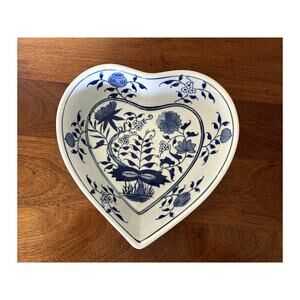 Formalities by Baum Bros Blue Onion Heart Dish